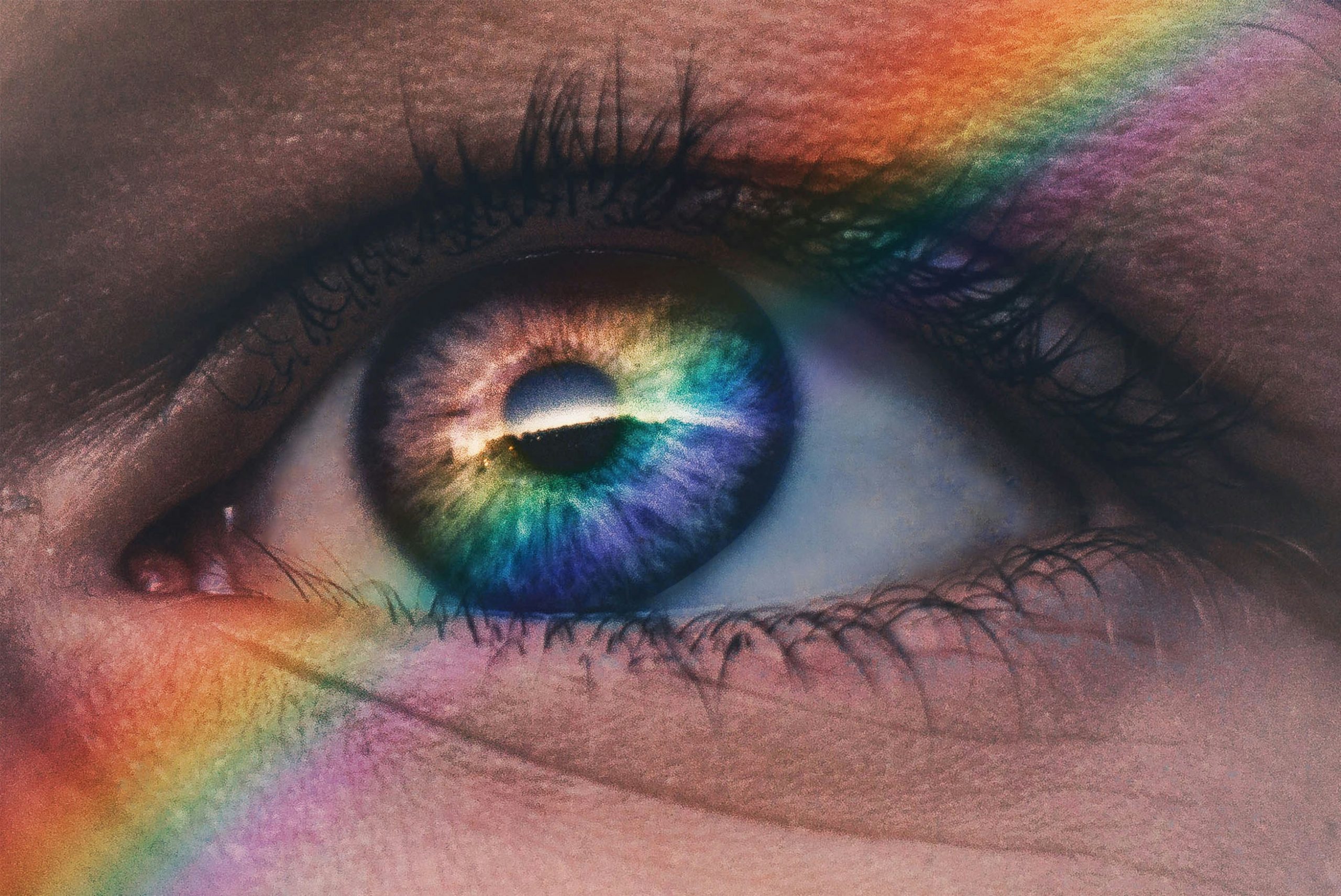 Hoffnung Bild von Auge über das Regenbogen geht
